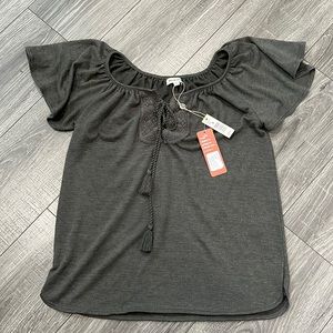 Womens short sleeve top